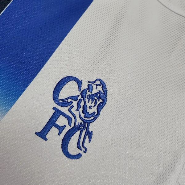 Retro Chelsea FC 2003-2005 away image 5