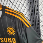 Retro Chelsea FC 2010-2011 away image 4