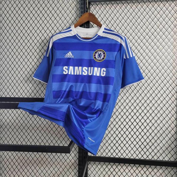 Retro Chelsea FC 2011-2012 home image 3