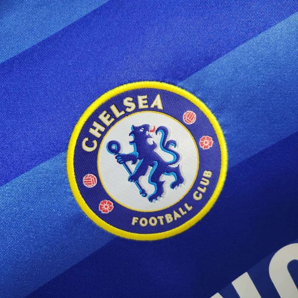 Retro Chelsea FC 2011-2012 home image 5