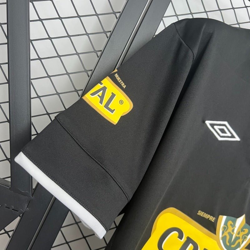 Retro Colo-Colo 2013 away image 2