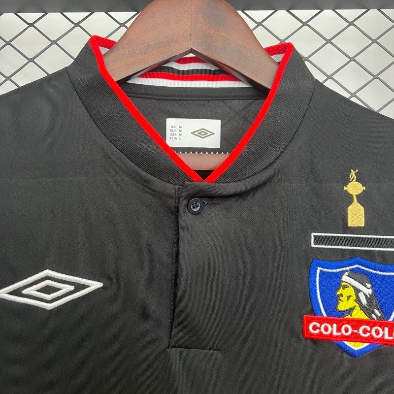 Retro Colo-Colo 2013 away image 4