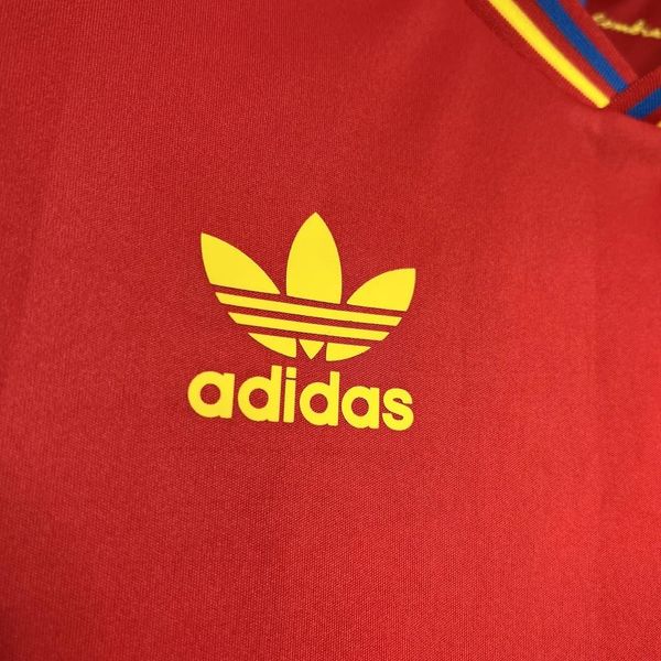 Retro Colombia national 1990 away image 5
