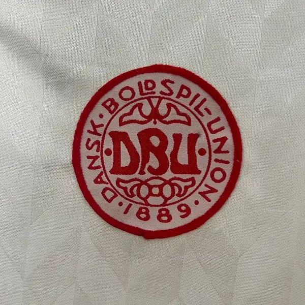 Retro Denmark national 1988 away image 8