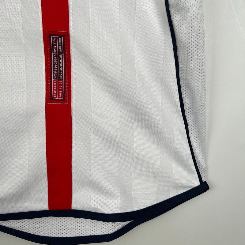 Retro England national 2002 home image 9