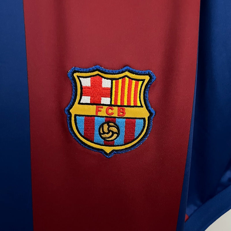 Retro FC Barcelona 1980-1982 home image 7