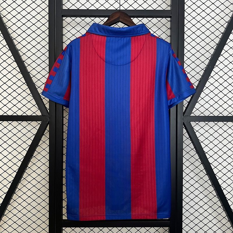 Retro FC Barcelona 1991-1992 home image 2