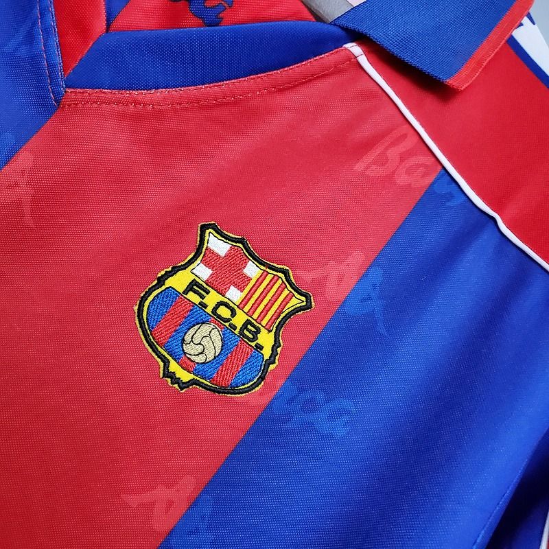 Retro FC Barcelona 1992-1995 home image 7