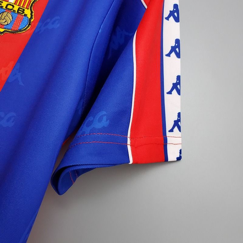 Retro FC Barcelona 1992-1995 home image 9