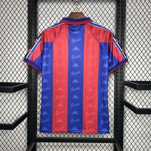 Retro FC Barcelona 1996-1997 home image 2