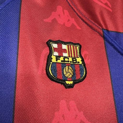 Retro FC Barcelona 1996-1997 home image 7