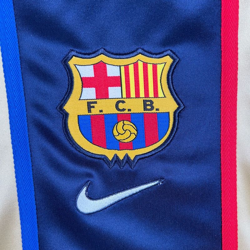 Retro FC Barcelona 2001-2002 away image 6