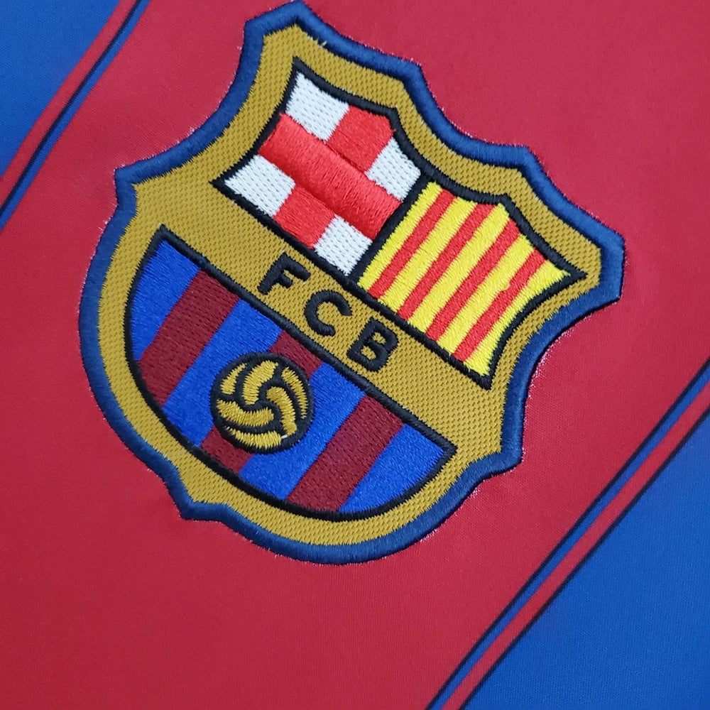 Retro FC Barcelona 2003-2004 home image 7