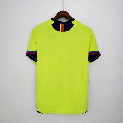 Retro FC Barcelona 2005-2006 away image 2