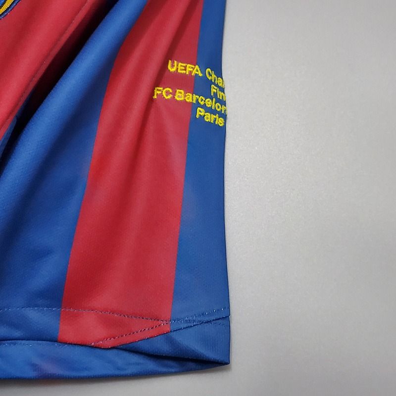 Retro FC Barcelona 2005-2006 home UCL edition image 2