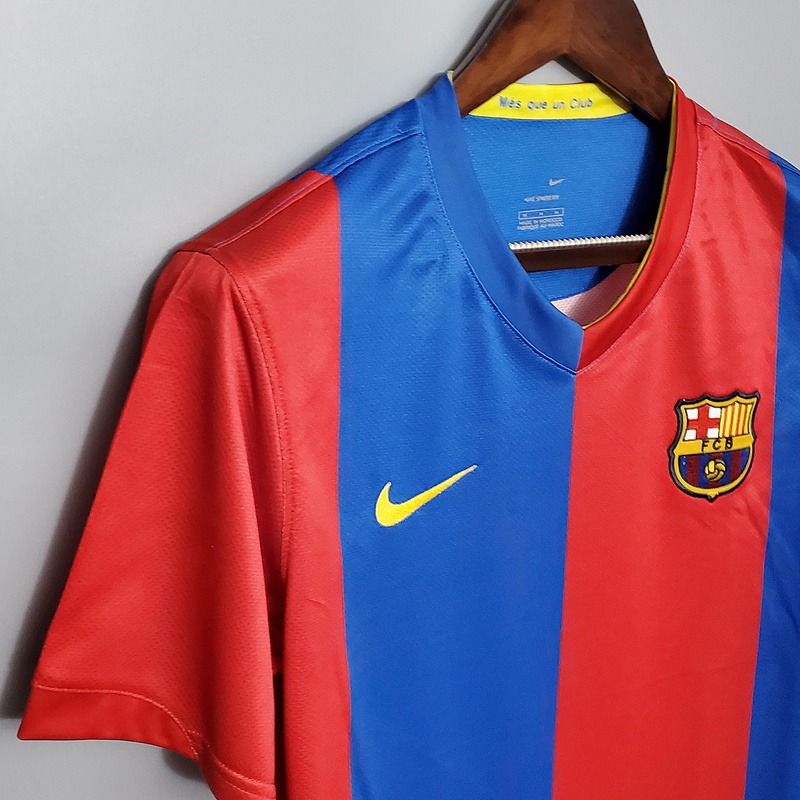 Retro FC Barcelona 2006-2007 home image 5
