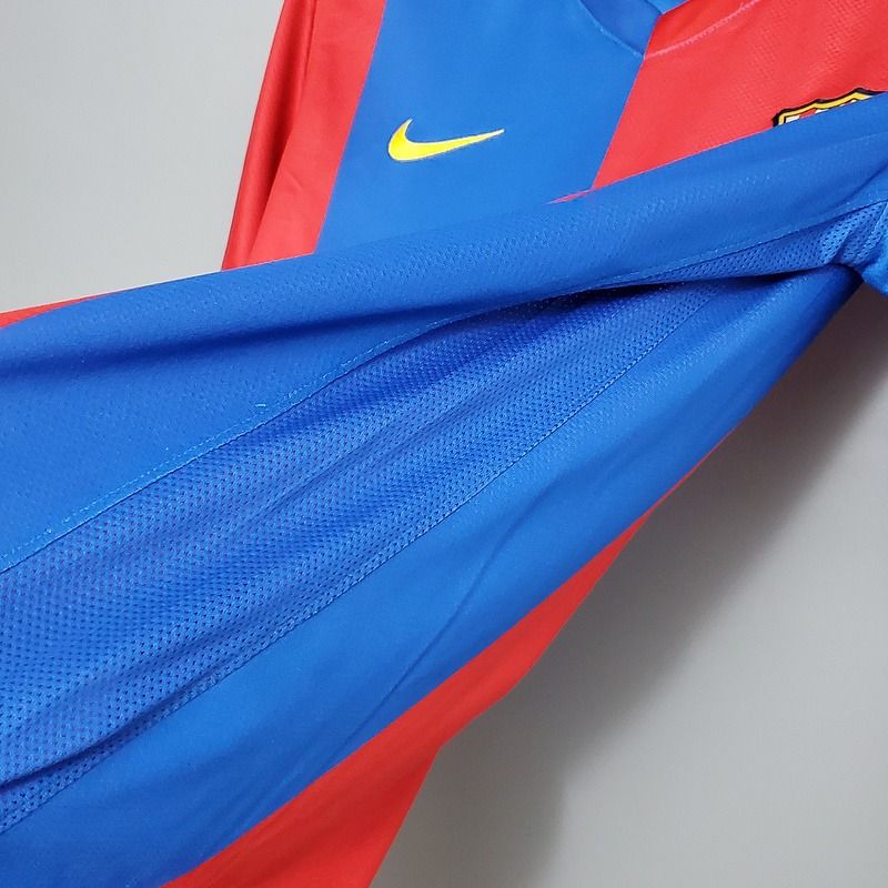 Retro FC Barcelona 2006-2007 home image 8