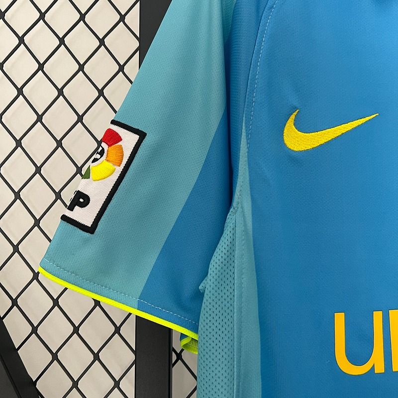 Retro FC Barcelona 2007-2008 away image 5