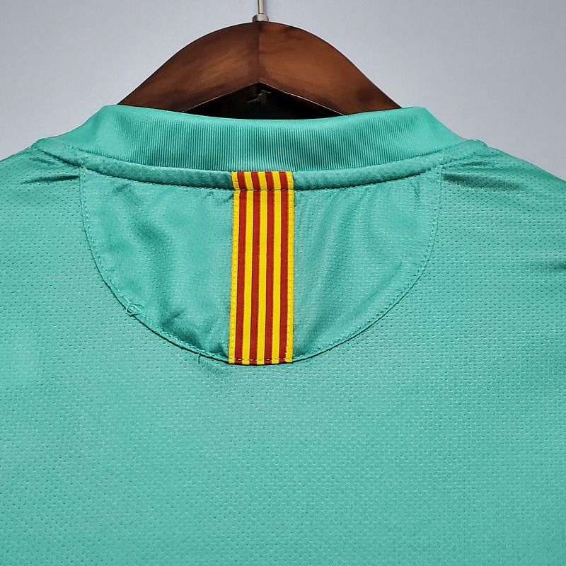 Retro FC Barcelona 2010-2011 away image 5