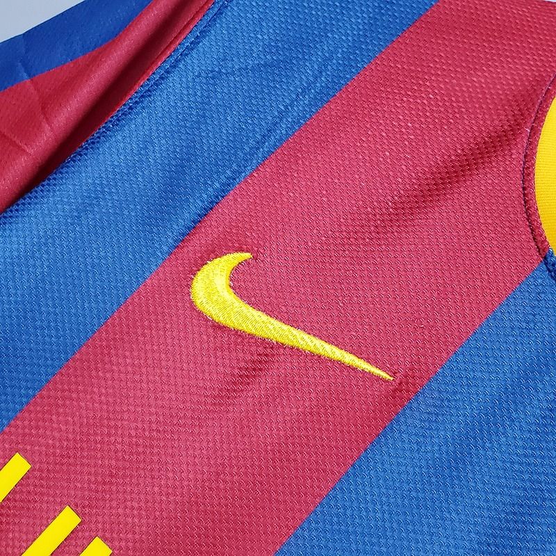 Retro FC Barcelona 2010-2011 home image 7