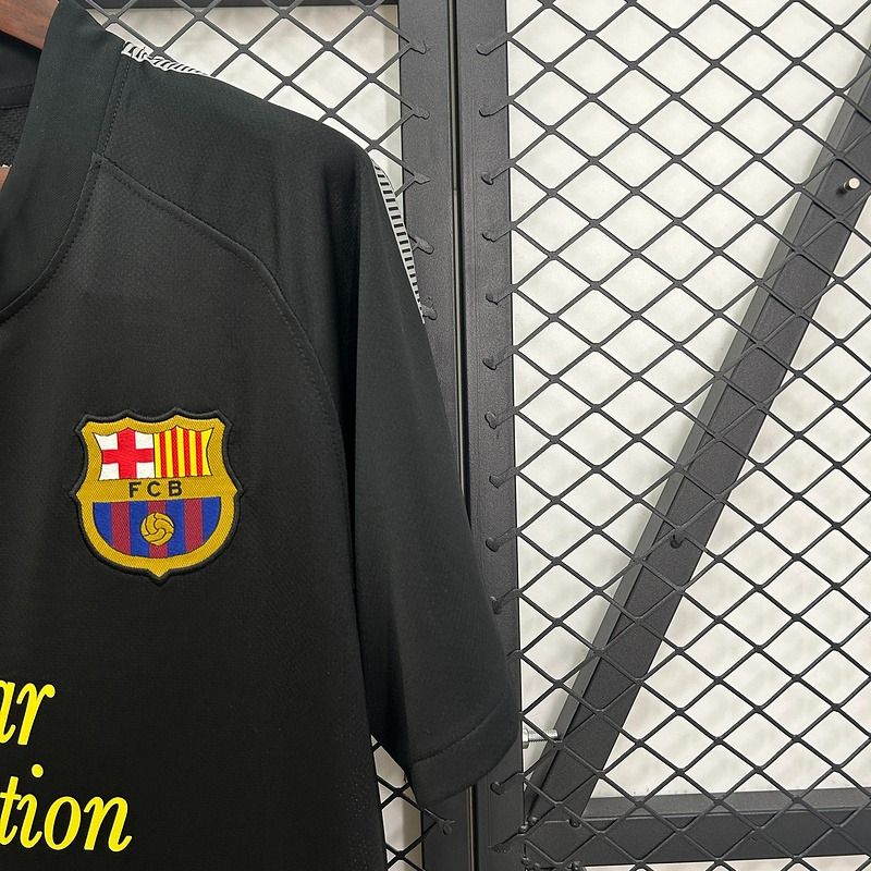 Retro FC Barcelona 2011-2012 away image 6