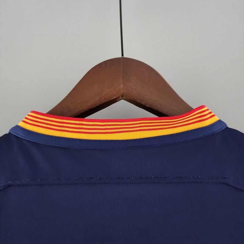 Retro FC Barcelona 2015-2016 home image 5