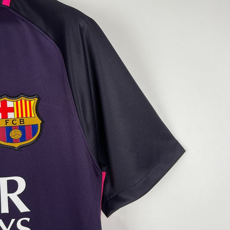 Retro FC Barcelona 2016-2017 away image 5