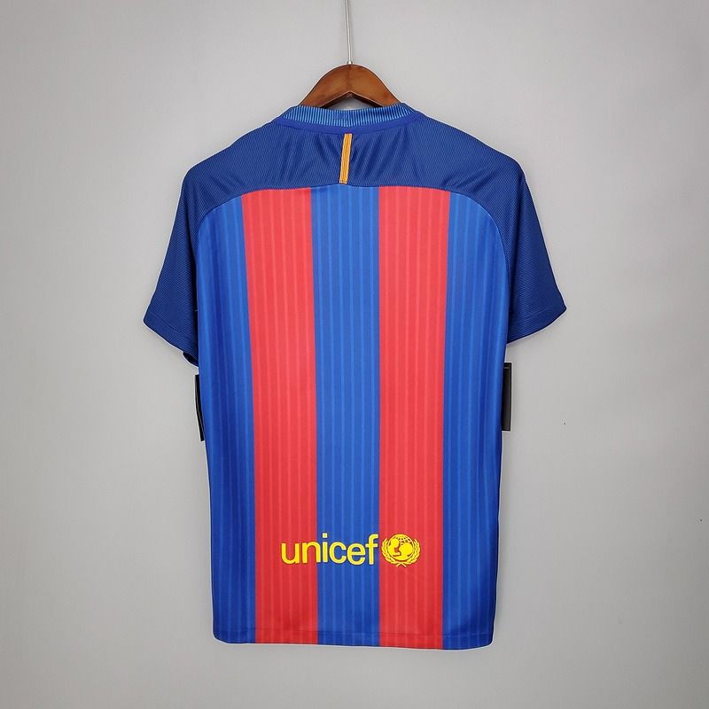 Retro FC Barcelona 2016-2017 home image 2