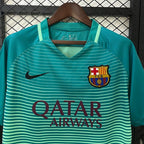 Retro FC Barcelona 2016-2017 third away image 3