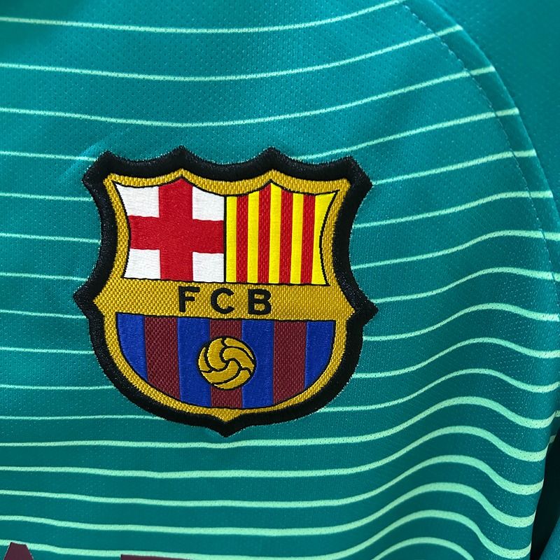 Retro FC Barcelona 2016-2017 third away image 7