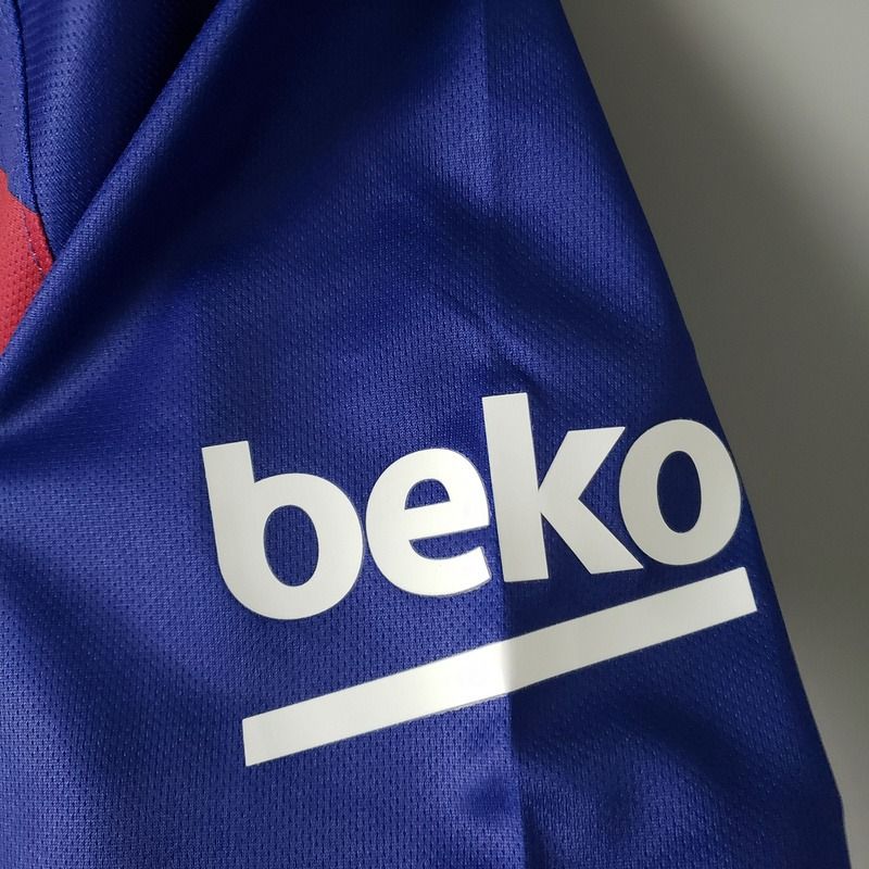 Retro FC Barcelona 2019-2020 home image 2