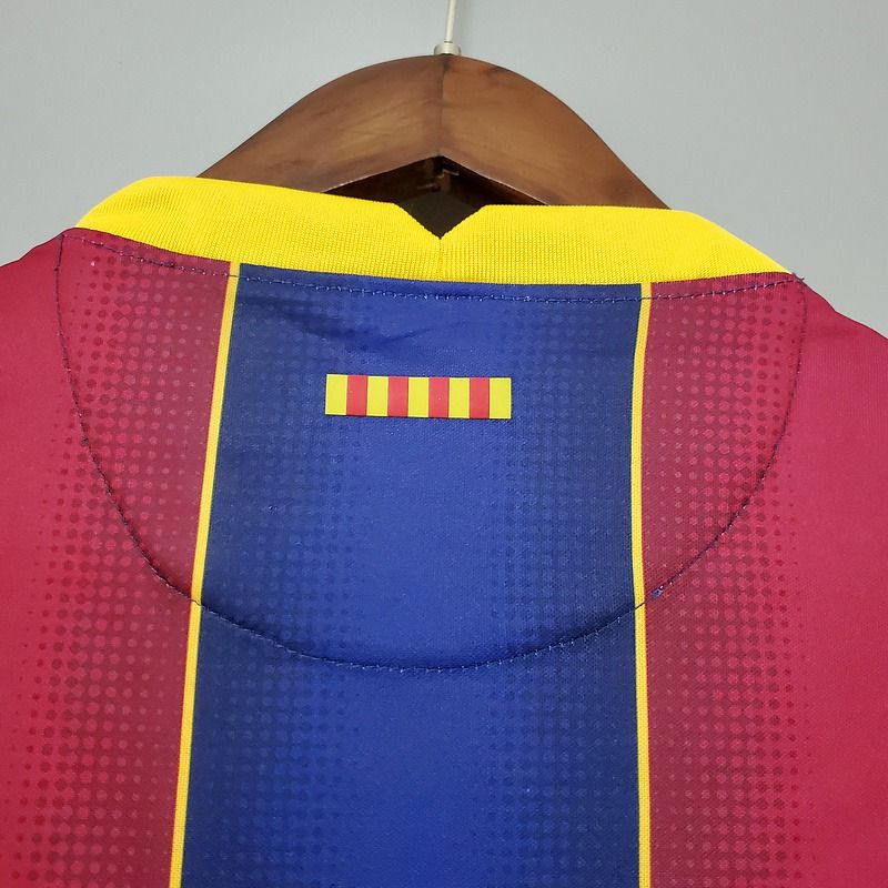 Retro FC Barcelona 2020-2021 home image 6