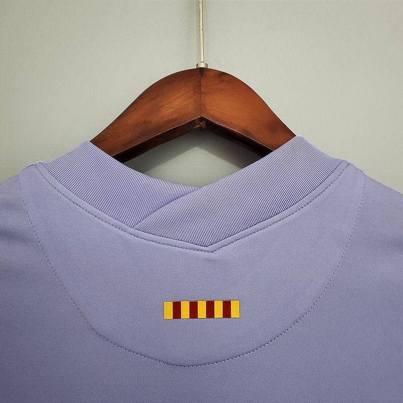 Retro FC Barcelona 2021-2022 away image 5
