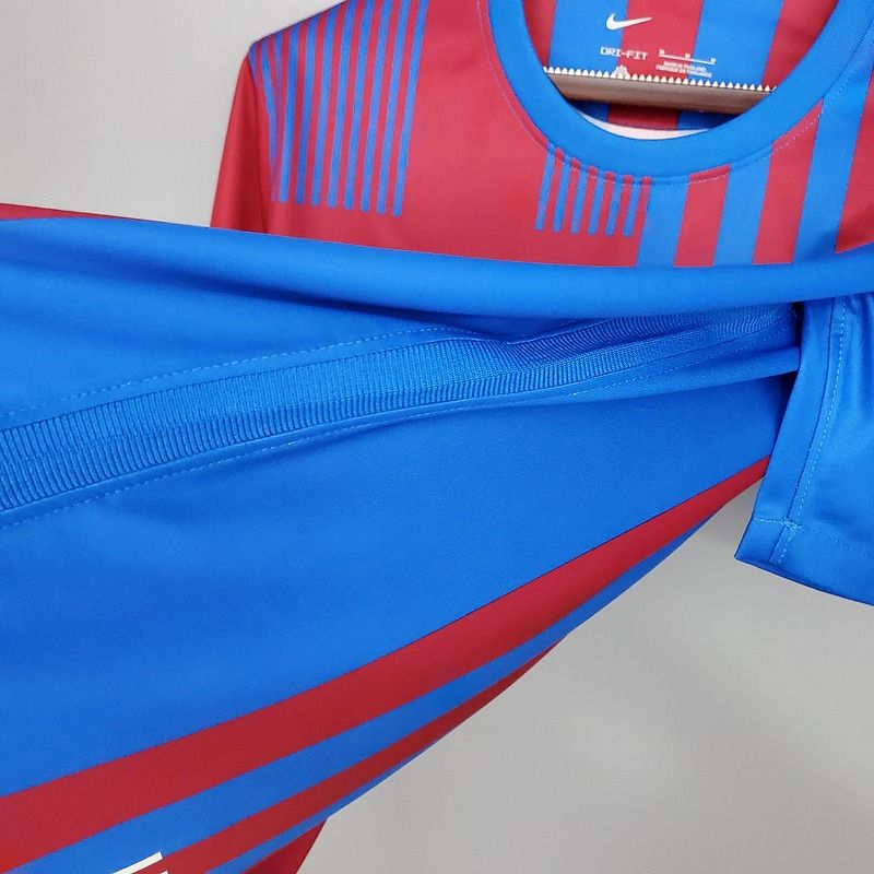 Retro FC Barcelona 2021-2022 home image 8