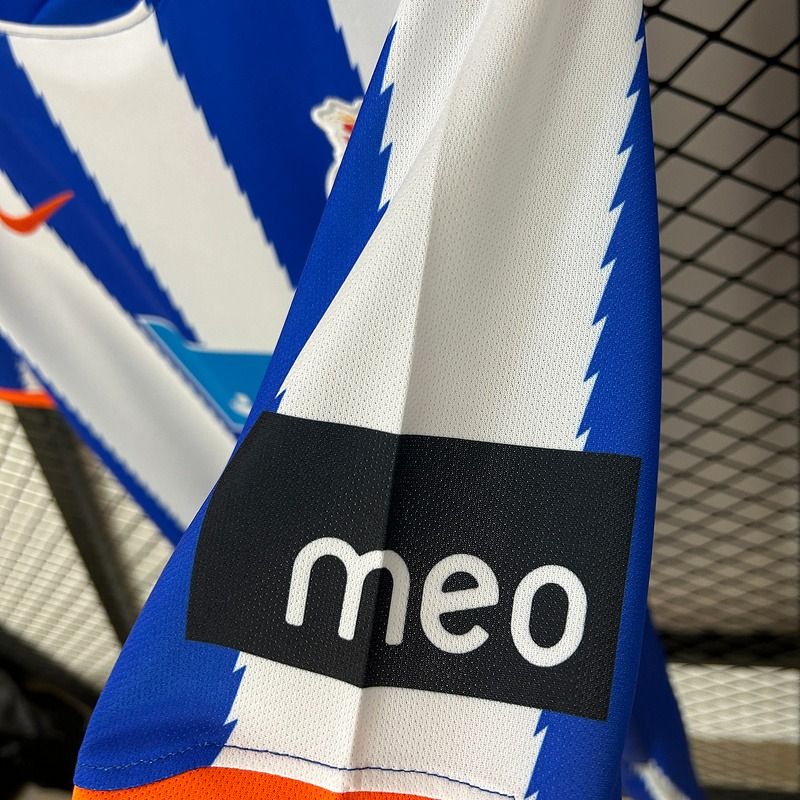 Retro FC Porto 2010-2011 home image 4