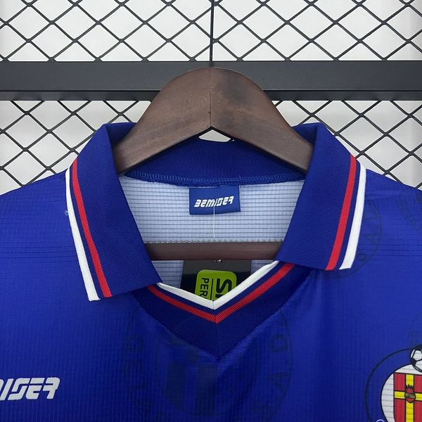 Retro Getafe CF 1998-1999 home image 3