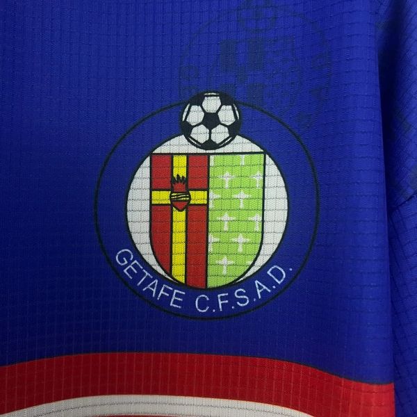Retro Getafe CF 1998-1999 home image 8
