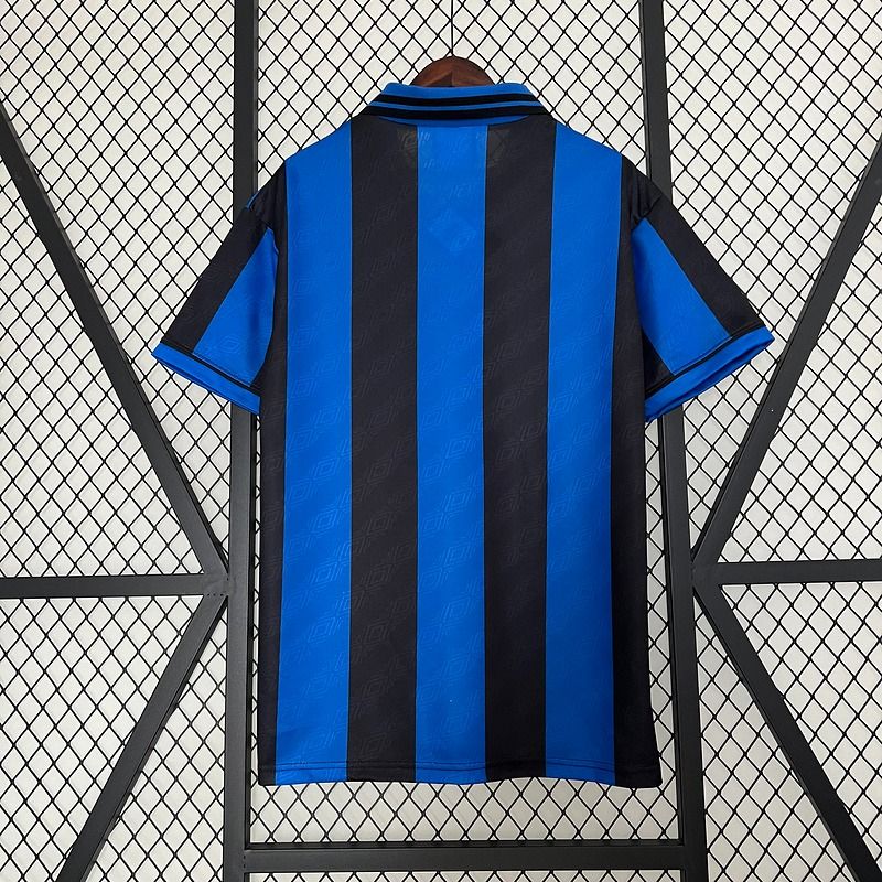 Retro Inter Milano 1995-1996 home image 2