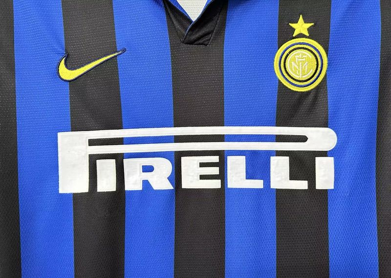 Retro Inter Milano 1998-1999 home image 2