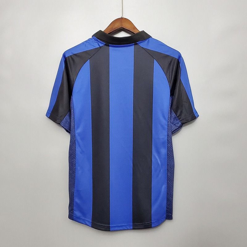 Retro Inter Milano 2001-2002 home image 2