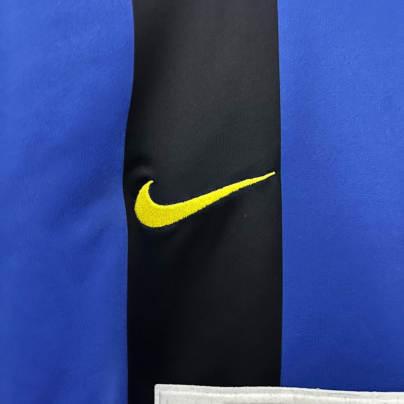 Retro Inter Milano 2002-2003 home image 6