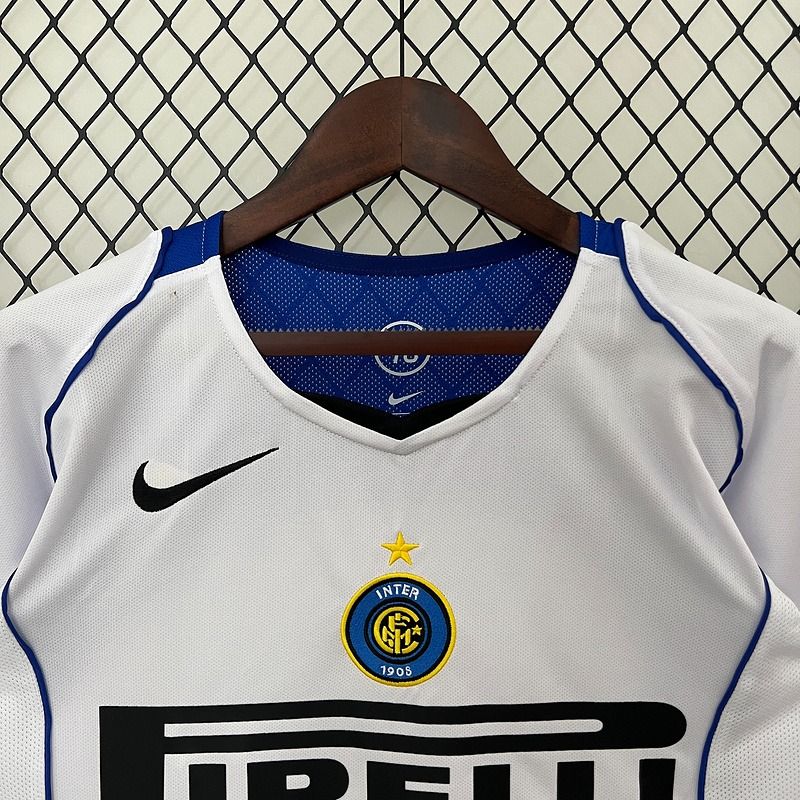 Retro Inter Milano 2004-2005 away image 3