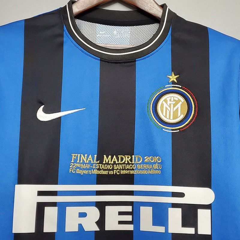 Retro Inter Milano 2009-2010 home image 3