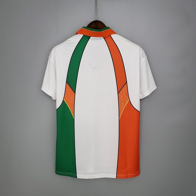 Retro Ireland national 1994-1996 away image 2