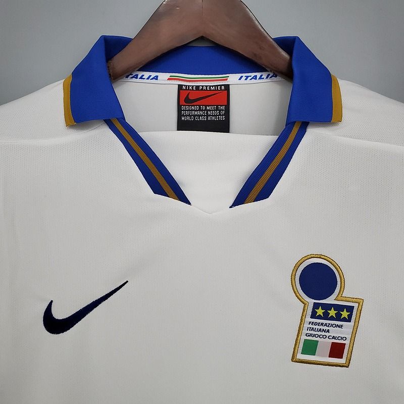 Retro Italy national 1996 away image 9