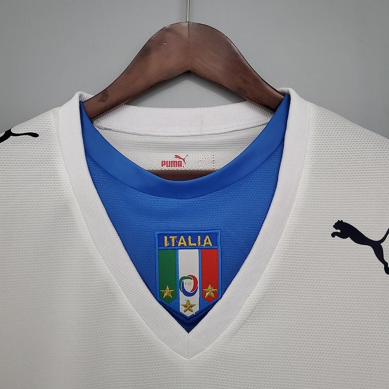 Retro Italy national 2006 away image 3