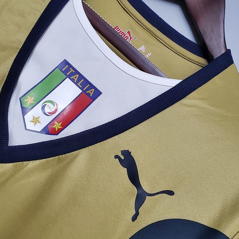 Retro Italy national 2006 golden shirt image 5