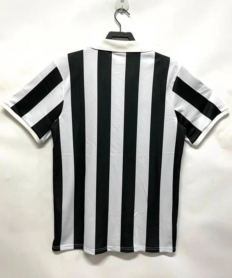 Retro Juventus 1992-1994 home image 2