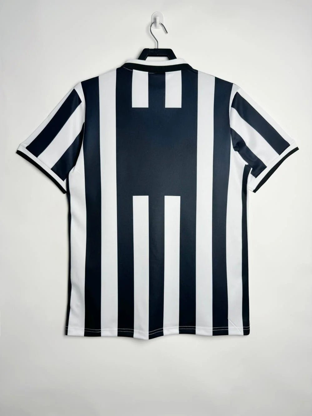 Retro Juventus 1994-1995 home image 2