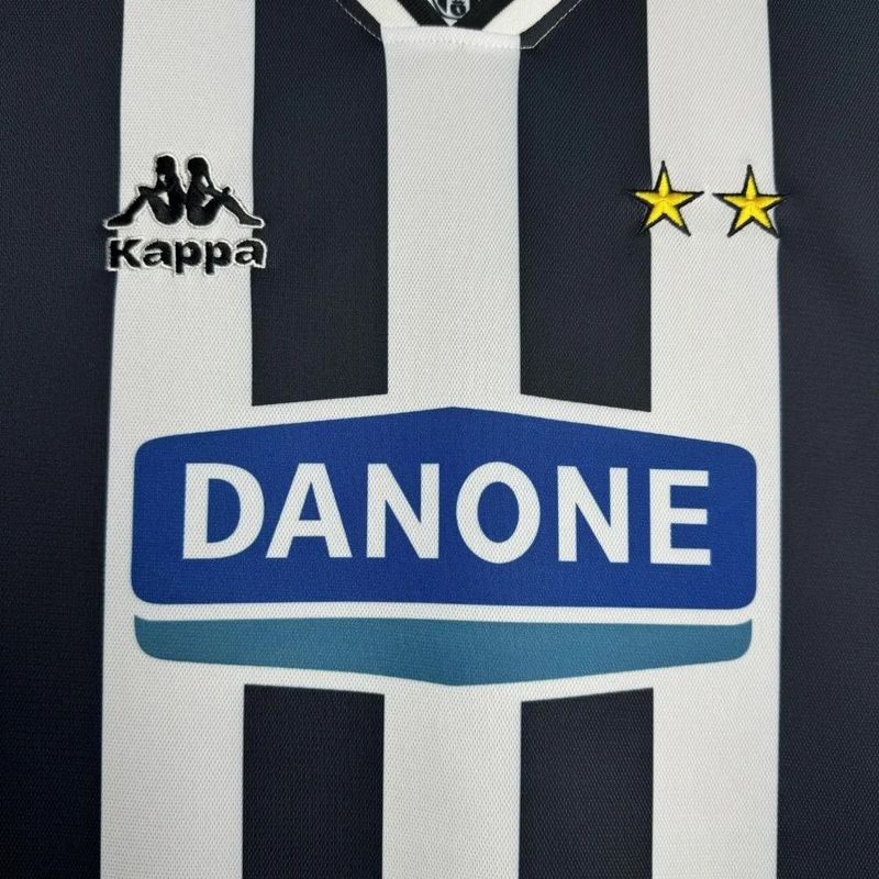 Retro Juventus 1994-1995 home image 8